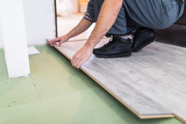 Pose de parquet flottant, Argenteuil